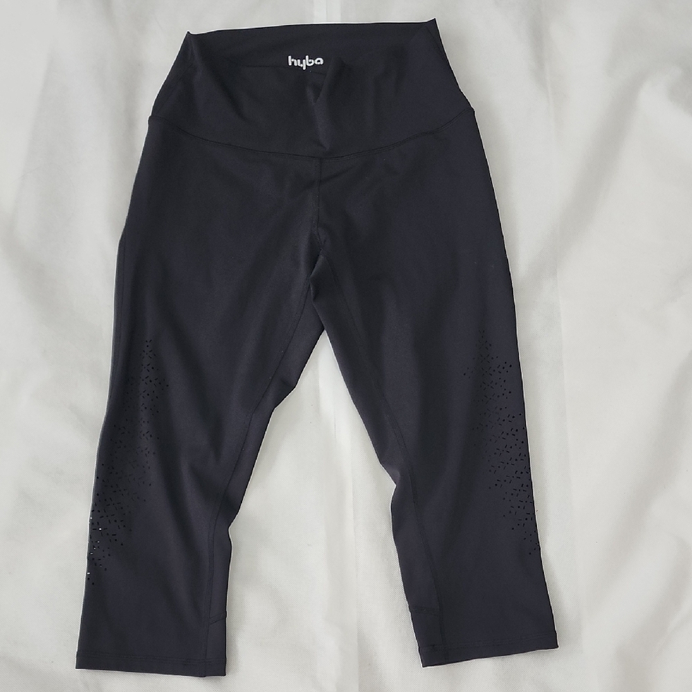 Hyba Black Cropped Leggings Size Medium